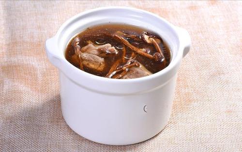 茶樹菇老鴨湯怎么做好吃 茶樹菇老鴨湯的營養(yǎng)價(jià)值 茶樹菇老鴨湯怎么做好吃 茶樹菇老鴨湯的營養(yǎng)價(jià)值