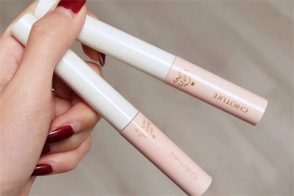 稚優(yōu)泉睫毛膏多少錢 稚優(yōu)泉睫毛膏能用多長(zhǎng)時(shí)間 稚優(yōu)泉睫毛膏多少錢 稚優(yōu)泉睫毛膏能用多長(zhǎng)時(shí)間