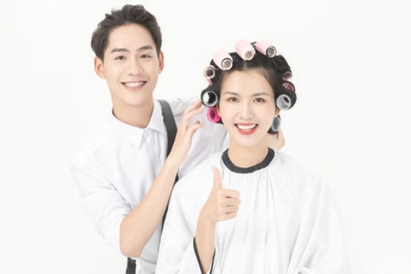 頭發(fā)打薄影響留長(zhǎng)發(fā)嗎 不打薄怎么讓頭發(fā)看起來(lái)少 頭發(fā)打薄影響留長(zhǎng)發(fā)嗎 不打薄怎么讓頭發(fā)看起來(lái)少