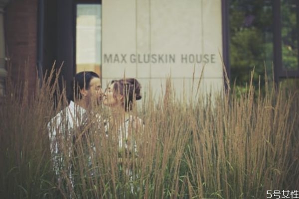 婚姻沒(méi)了信任要離婚嗎 怎樣修復(fù)夫妻信任關(guān)系 婚姻沒(méi)了信任要離婚嗎 怎樣修復(fù)夫妻信任關(guān)系