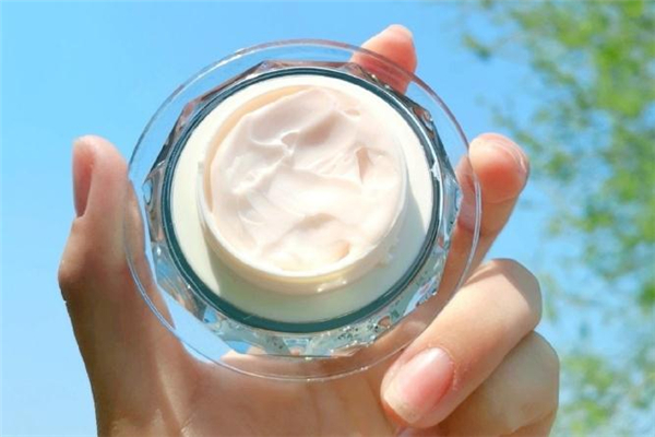 cemoy眼霜怎么樣 cemoy眼霜真的好用嗎 cemoy眼霜怎么樣 cemoy眼霜真的好用嗎