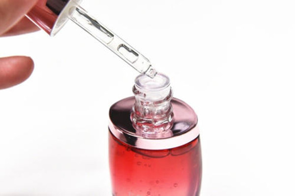 丸美去眼袋眼霜介紹 丸美去眼袋眼霜價(jià)格 丸美去眼袋眼霜介紹 丸美去眼袋眼霜價(jià)格