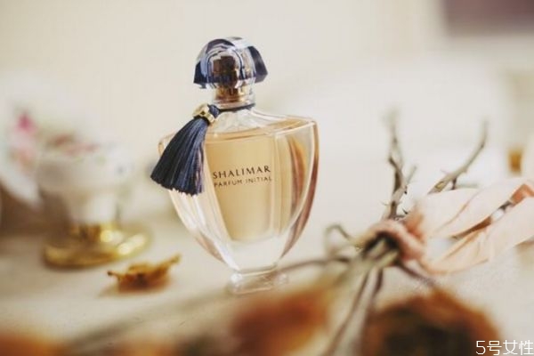 香水的作用有什么 什么是香水的作用 香水的作用有什么 什么是香水的作用