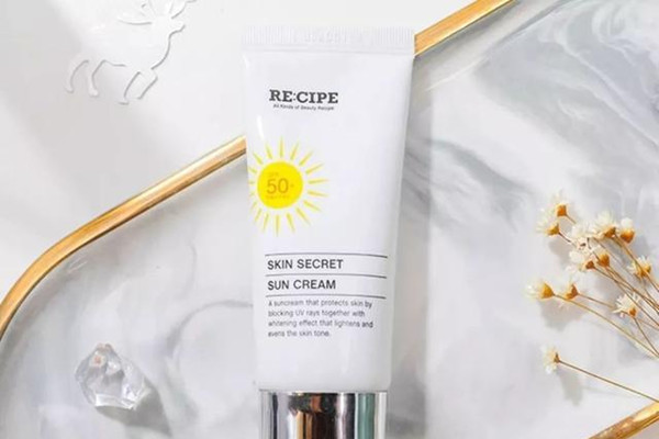 玥之秘水盈防曬霜適合油皮嗎 玥之秘水盈防曬霜好用嗎 玥之秘水盈防曬霜適合油皮嗎 玥之秘水盈防曬霜好用嗎