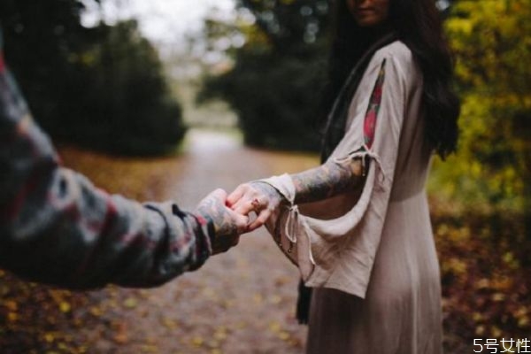 夫妻之間怎樣恢復信任 失去信任的感情多可怕 夫妻之間怎樣恢復信任 失去信任的感情多可怕