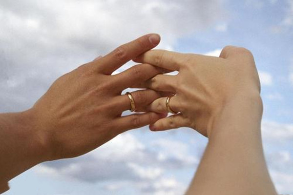 老公堅決離婚能挽回嗎 老公堅決離婚還需要挽回嗎 