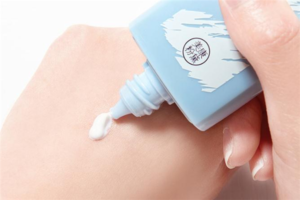 美康粉黛防曬霜怎么樣 美康粉黛防曬霜好用嗎 美康粉黛防曬霜怎么樣 美康粉黛防曬霜好用嗎