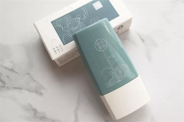 美康粉黛防曬霜有隔離效果嗎 美康粉黛防曬霜適合膚質(zhì) 美康粉黛防曬霜有隔離效果嗎 美康粉黛防曬霜適合膚質(zhì)