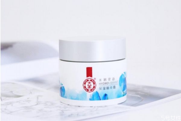 大寶美容日霜晚霜適合什么年齡 大寶美容日霜晚霜介紹 大寶美容日霜晚霜適合什么年齡 大寶美容日霜晚霜介紹