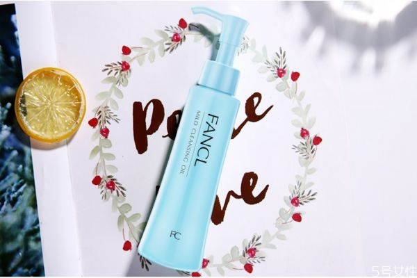 正確卸妝你需注意什么 卸妝要用專門卸妝的產品 正確卸妝你需注意什么 卸妝要用專門卸妝的產品