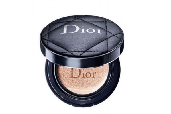 氣墊粉底干了還能用嗎 氣墊用完了加粉底液還能用嗎 氣墊粉底干了還能用嗎 氣墊用完了加粉底液還能用嗎