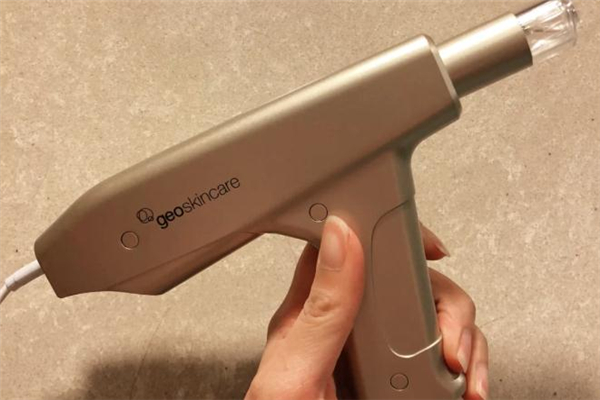 紐西之謎水光槍怎么使用 紐西之謎水光槍使用步驟 紐西之謎水光槍怎么使用 紐西之謎水光槍使用步驟