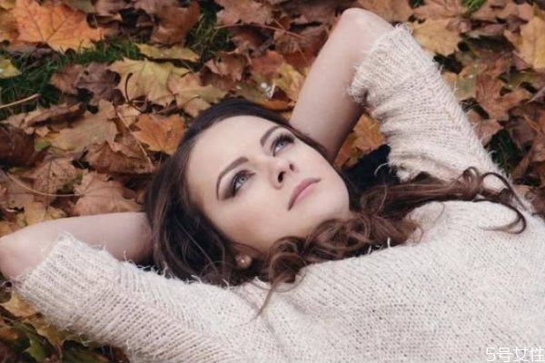 分手后怎么找話題聊天 分手后有什么合適聊天話題 分手后怎么找話題聊天 分手后有什么合適聊天話題