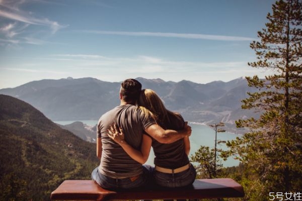 老婆出軌離婚還能復(fù)合嗎 老婆出軌什么時候離婚合適 老婆出軌離婚還能復(fù)合嗎 老婆出軌什么時候離婚合適