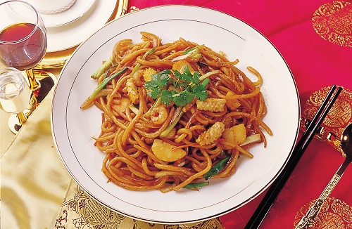 海鮮炒烏冬面怎么做好吃 海鮮炒烏冬面的做法 海鮮炒烏冬面怎么做好吃 海鮮炒烏冬面的做法