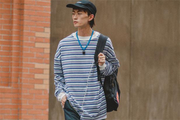 棒球帽配什么衣服好看 棒球帽怎么搭配衣服 棒球帽配什么衣服好看 棒球帽怎么搭配衣服