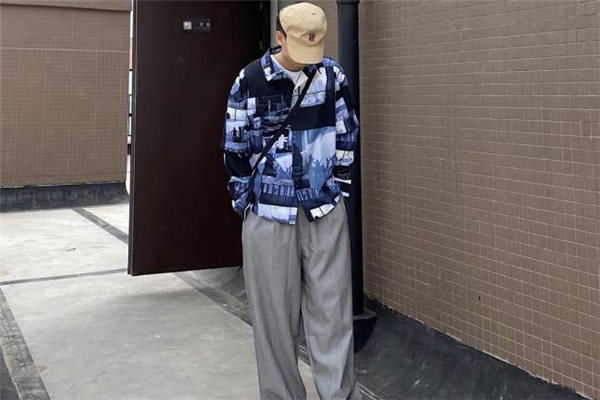 港風(fēng)襯衫配什么帽子好看 港風(fēng)襯衫怎么搭配帽子 港風(fēng)襯衫配什么帽子好看 港風(fēng)襯衫怎么搭配帽子