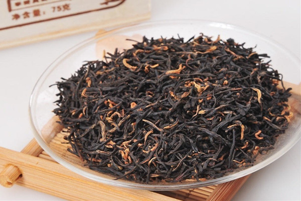 白琳工夫要泡多久 白琳工夫多少度的水溫好 白琳工夫要泡多久 白琳工夫多少度的水溫好