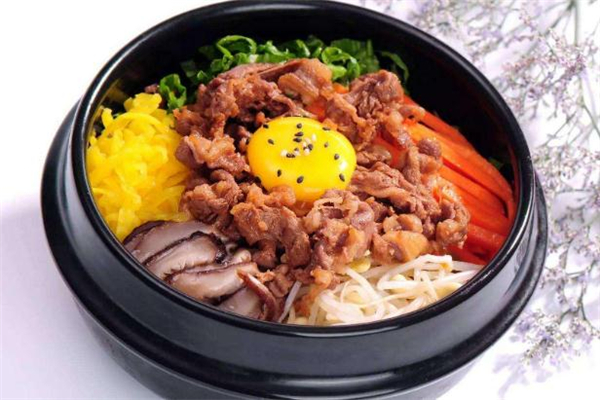 石鍋拌飯配菜有哪些 石鍋拌飯里面都有什么菜 石鍋拌飯配菜有哪些 石鍋拌飯里面都有什么菜