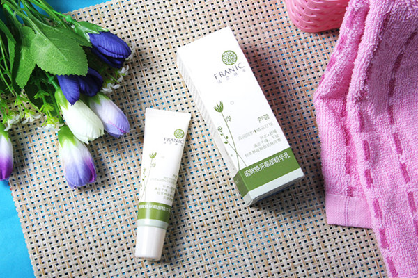 法蘭琳卡眼部精華乳值得買嗎 法蘭琳卡眼部精華乳的功效 法蘭琳卡眼部精華乳值得買嗎 法蘭琳卡眼部精華乳的功效