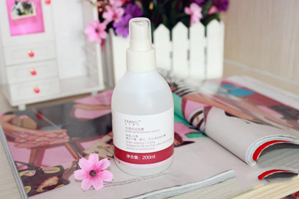 法蘭琳卡玫瑰保濕噴霧的功效 法蘭琳卡玫瑰保濕噴霧好用嗎 法蘭琳卡玫瑰保濕噴霧的功效 法蘭琳卡玫瑰保濕噴霧好用嗎