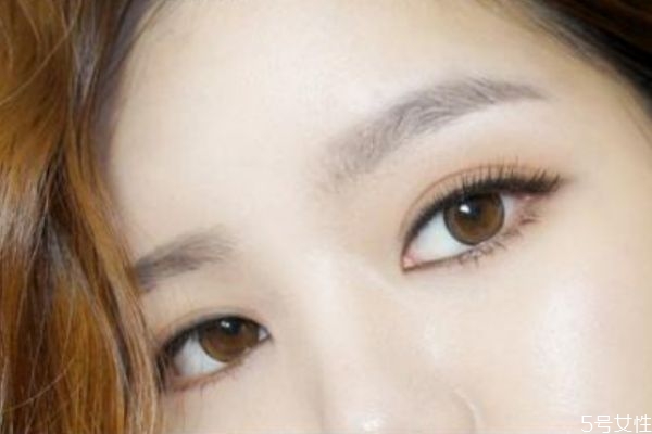 假睫毛怎么區(qū)分眼頭眼尾 不同眼型適合的假睫毛 假睫毛怎么區(qū)分眼頭眼尾 不同眼型適合的假睫毛