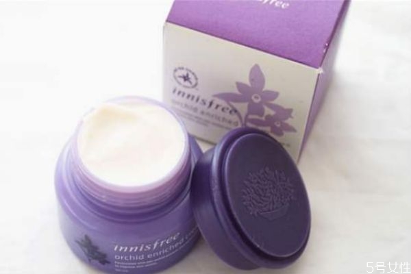 油性肌膚可以用面霜嗎 油性皮膚面霜推薦 油性肌膚可以用面霜嗎 油性皮膚面霜推薦