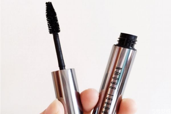 睫毛膏可以用多久 睫毛膏的使用期限是多久 睫毛膏可以用多久 睫毛膏的使用期限是多久