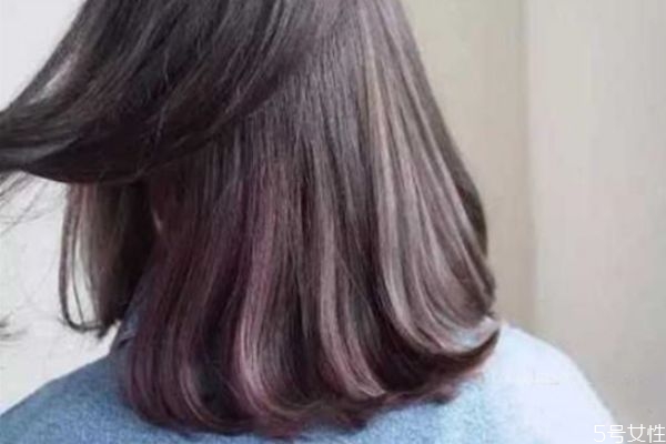 頭發(fā)染黑色會掉色嗎 染黑色頭發(fā)多久可以染別的顏色 頭發(fā)染黑色會掉色嗎 染黑色頭發(fā)多久可以染別的顏色