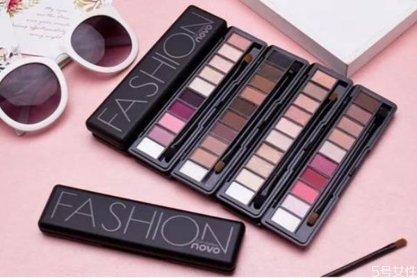 眼影可以用多久 怎么判斷眼影過期 眼影可以用多久 怎么判斷眼影過期