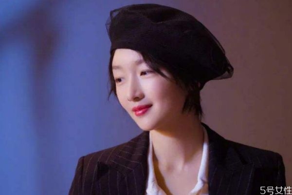 貝雷帽和鴨舌帽哪個(gè)好看 貝雷帽和鴨舌帽的區(qū)別 貝雷帽和鴨舌帽哪個(gè)好看 貝雷帽和鴨舌帽的區(qū)別