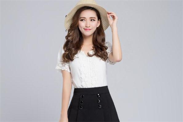 草莓型身材能穿闊腿褲嗎 草莓型身材可以穿背帶褲嗎 草莓型身材能穿闊腿褲嗎 草莓型身材可以穿背帶褲嗎