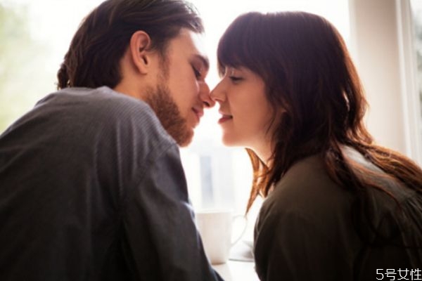 男人堅(jiān)決分手會(huì)復(fù)合嗎 男人愿意和初戀?gòu)?fù)合嗎 男人堅(jiān)決分手會(huì)復(fù)合嗎 男人愿意和初戀?gòu)?fù)合嗎