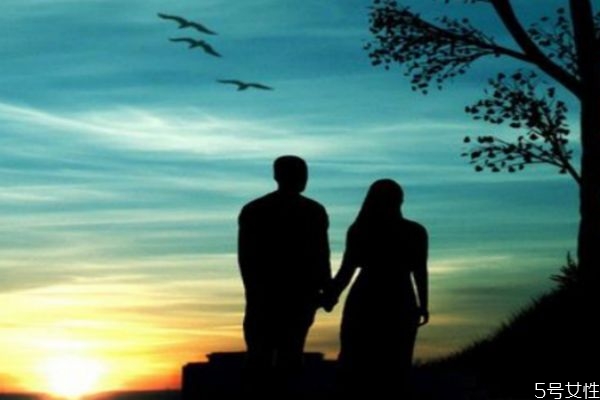 男人玩你最明顯的表現(xiàn) 一個男人吊著你的表現(xiàn)