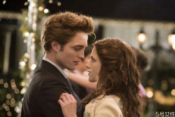 男人玩你最明顯的表現(xiàn) 一個男人吊著你的表現(xiàn)