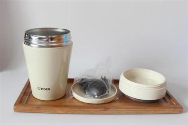 燜燒杯里的飯能放多久 夏天燜燒杯可以放幾個(gè)小時(shí) 燜燒杯里的飯能放多久 夏天燜燒杯可以放幾個(gè)小時(shí)