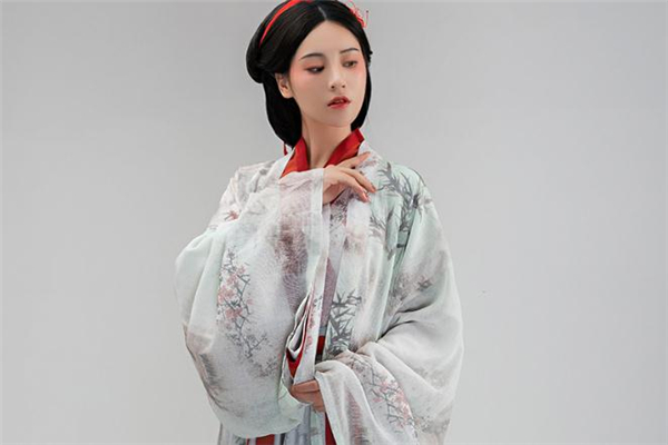 漢服是什么樣的服裝 改良漢服和漢服的區(qū)別 漢服是什么樣的服裝 改良漢服和漢服的區(qū)別