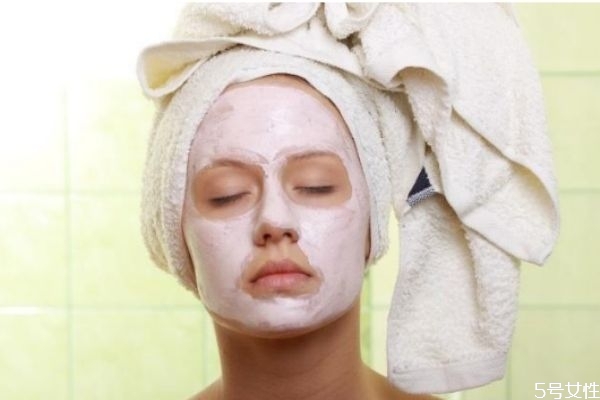 臉不油為什么還是會反光 臉不油但是皮膚會反光 臉不油為什么還是會反光 臉不油但是皮膚會反光