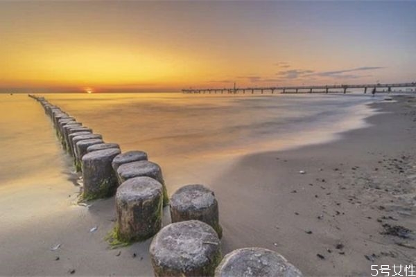 二婚搭伙過日子的婚姻表現(xiàn) 二婚兩地分居婚姻能持久嗎 二婚搭伙過日子的婚姻表現(xiàn) 二婚兩地分居婚姻能持久嗎