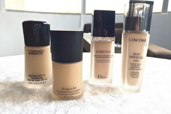 阿瑪尼持妝粉底液好用嗎 阿瑪尼持妝粉底液適合什么膚質(zhì) 阿瑪尼持妝粉底液好用嗎 阿瑪尼持妝粉底液適合什么膚質(zhì)