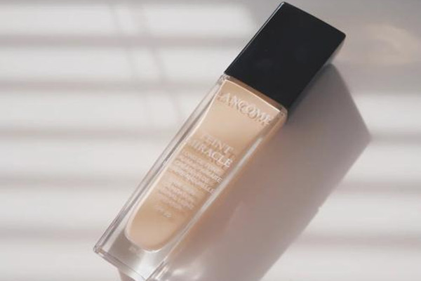 養(yǎng)膚型粉底液有哪些 養(yǎng)膚型粉底液推薦