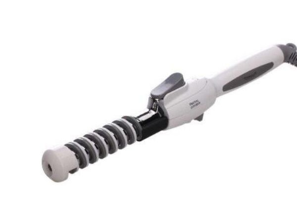 卷發(fā)棒對頭發(fā)有傷害嗎 燙頭發(fā)后怎么恢復(fù)原狀 卷發(fā)棒對頭發(fā)有傷害嗎 燙頭發(fā)后怎么恢復(fù)原狀