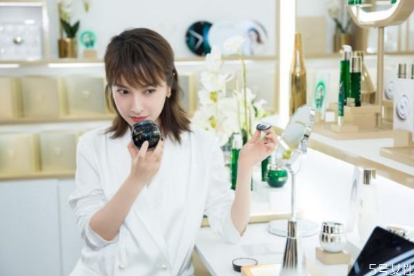 劉?？梢越娱L(zhǎng)嗎 接發(fā)可以只接劉海嗎