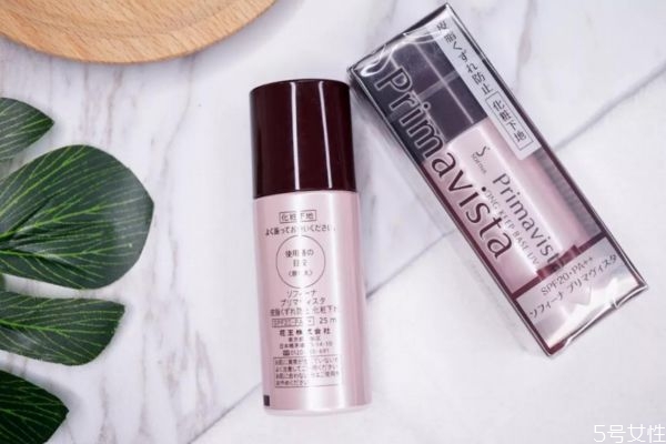 化妝不用妝前乳的危害 化妝妝前乳一定要用嗎 化妝不用妝前乳的危害 化妝妝前乳一定要用嗎