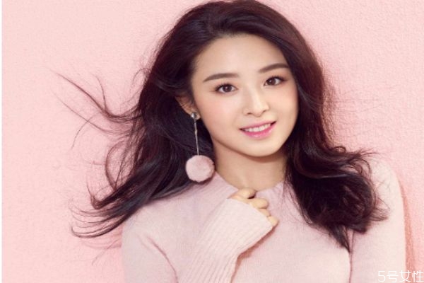 擠完粉刺可以敷面膜嗎 長(zhǎng)粉刺的正確消除方法 擠完粉刺可以敷面膜嗎 長(zhǎng)粉刺的正確消除方法