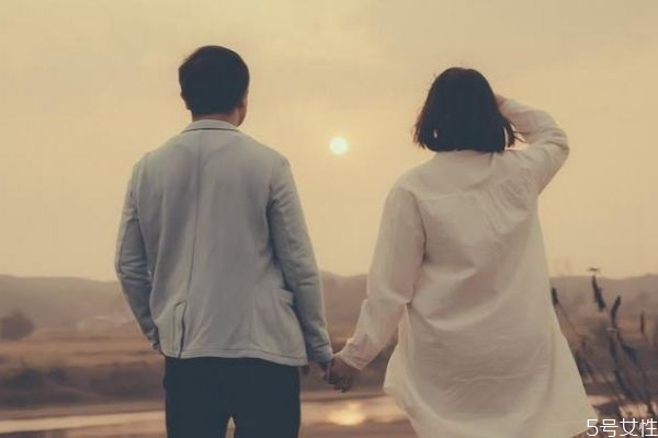 懷疑老公外面有人怎么辦 發(fā)現(xiàn)老公有外遇應該怎么處理 懷疑老公外面有人怎么辦 發(fā)現(xiàn)老公有外遇應該怎么處理