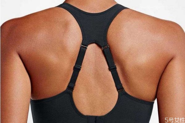 跑步選什么強(qiáng)度內(nèi)衣 減肥要穿運(yùn)動內(nèi)衣嗎