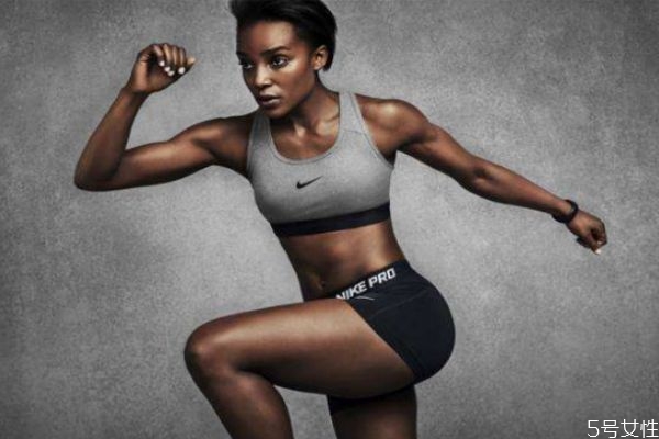 跑步選什么強(qiáng)度內(nèi)衣 減肥要穿運(yùn)動內(nèi)衣嗎
