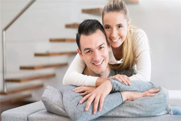 女人怎么掌握主動(dòng)權(quán) 女人掌握男人心的小技巧 女人怎么掌握主動(dòng)權(quán) 女人掌握男人心的小技巧