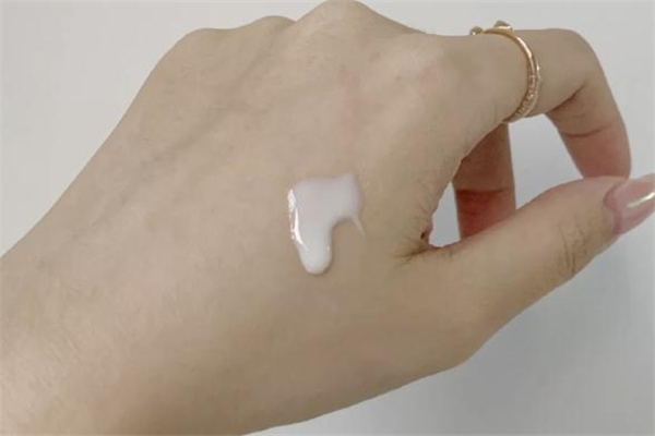 蘭蔻極光精華多少錢(qián) 蘭蔻極光精華多少毫升